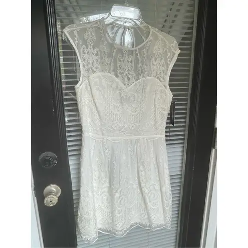 NWT Dolce Vita Kloey Silk Embroidery Dress Ivory Sz S. Formal Bridal cocktail