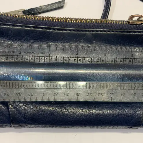 Vintage HOBO Navy Leather Wristlet Crossbody Purse. 2714 Blue