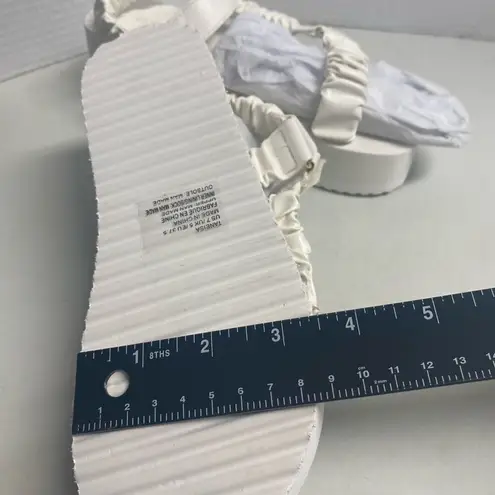 SHOEDAZZLE Taneisa Women’s Rusched Strap Wedge Sandal Size 7 White New With Defe