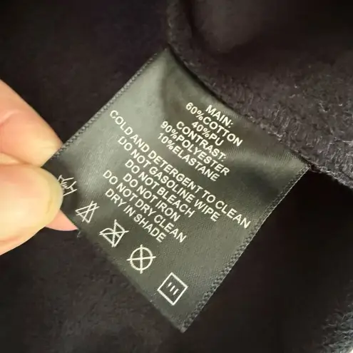 Maniere De Voir Faux Leather Snap Front Oversized Shirt 8 L