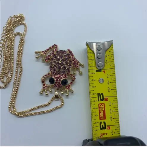 New reddish&pink frog rhinestone fashion necklace