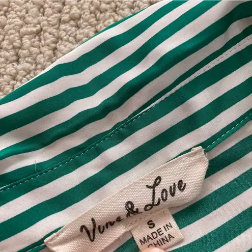 Vine & Love Striped Oversized Button Down Blouse Shirt Top Size Small Silky EUC