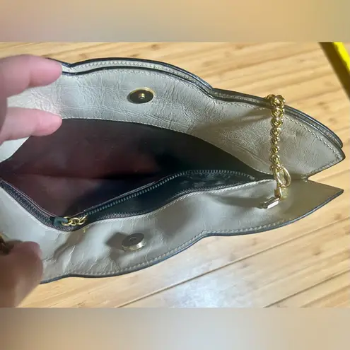 Salvatore Ferragamo Vintage Ferragamo Bag Cream Gold Chain Party 1980s Clutch Leather