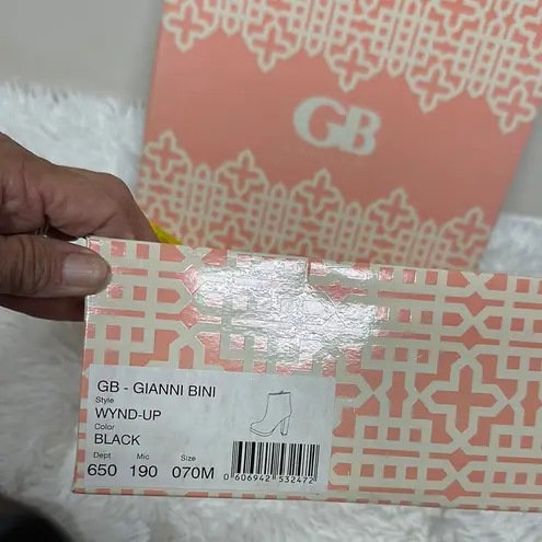 Gianni Bini  Black and Brown Leather Ankle Booties