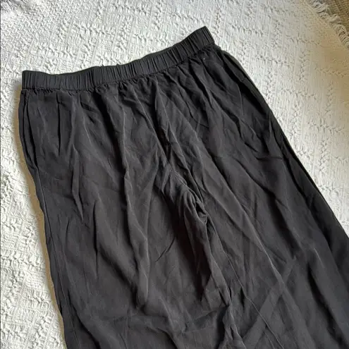 T Tahari Black Wide Leg Pants with Relaxed Fit