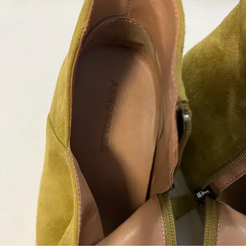 Aerosoles Zia Olive Green Suede Wedge Sneakers Sz 10.5 NWOT/ No Box