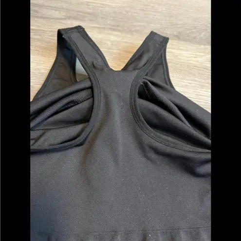 Patagonia  Black Racerback A-Line Relaxed Seamless Shelf Bra Tank Top Size Medium