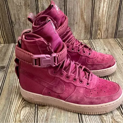 Nike New!! Air Force 1 SF sneakers
