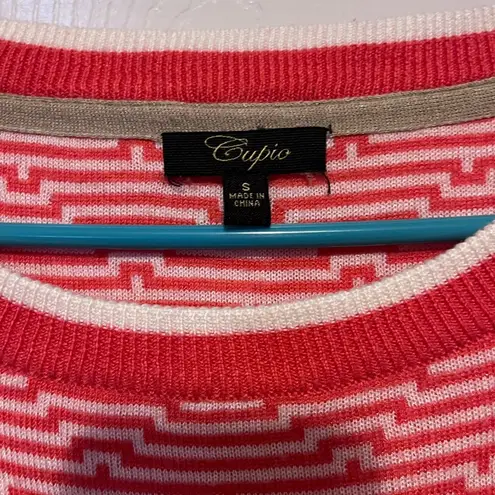 cupio  red and white high low sweater size small