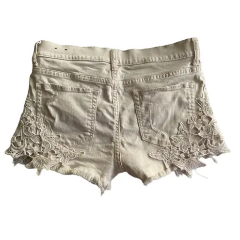 Express Jeans Embroidered Denim Shorts Size‎ 4 - Image 2
