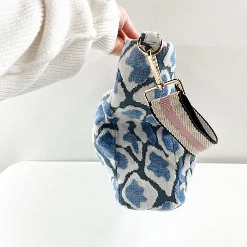 Cushette Dutchess Crossbody Velvet Purse Handbag Blue White