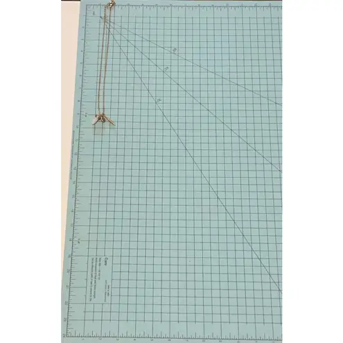 Rose Quartz Stone Cluster Necklace Gold NWOT Pink