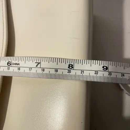 Daniel Ames Elegant White Crossbody Bag with tortoiseshell accents