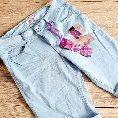 Ymi Royalty tummy tuck bermudas size 10