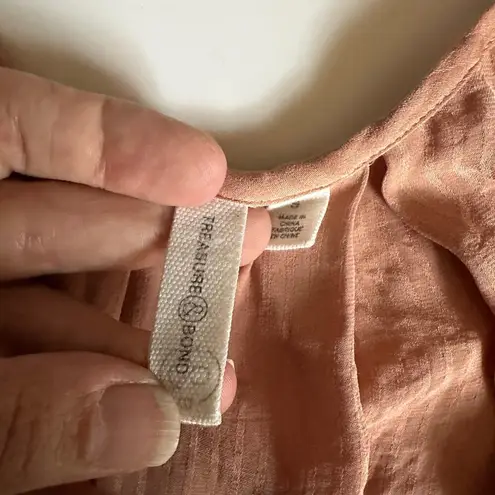Treasure & Bond Women's Flowy Swing Blouse Tank Top size Small peach blush color