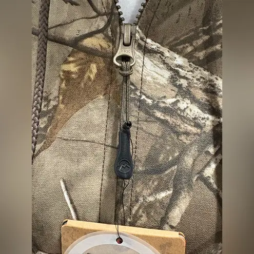 Magellan outdoors 🆕 Magellan Women's Camouflage Jacket Size S