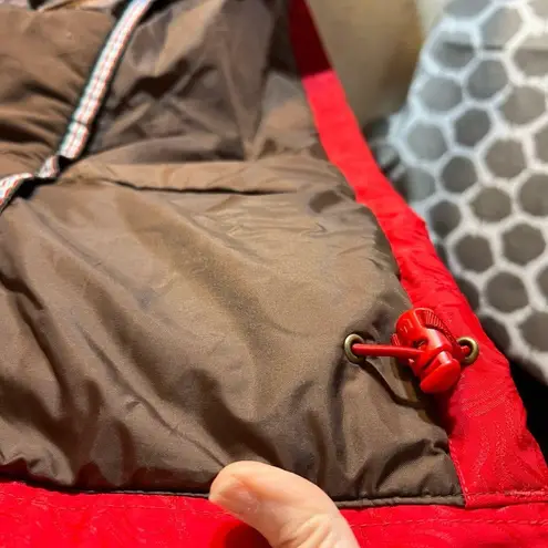 Burton Red Ski Jacket with Hood and Relaxed Fit