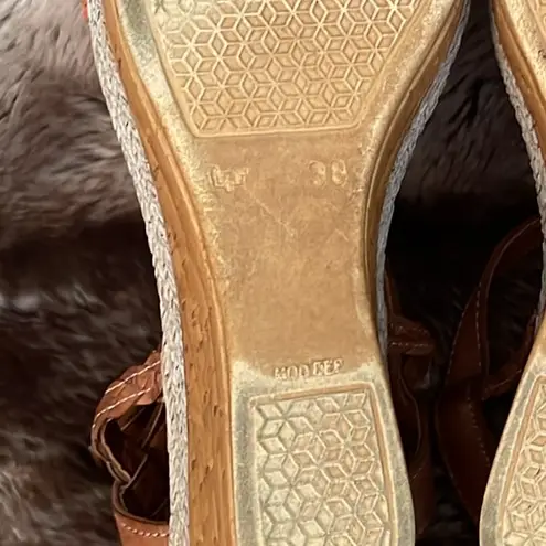 Kelly & Katie Kellie & Katie Strappy Wedge Sandals size 7.5/38