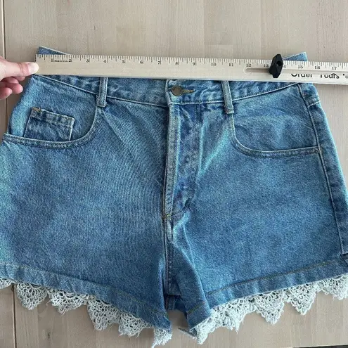 Vintage Denim Shorts with lace trim Waist 31'' USA made Blue