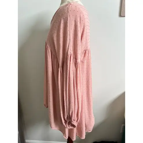 Versona Polka Dotted 3/4 Sleeve V-Neck Lined Babydoll Top Medium