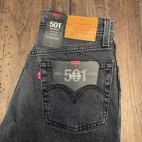 Levi's 501 Skinny Jeans Size 24x32