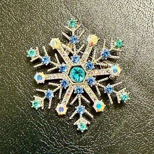 Snowflake Brooch Silver Tone Blue and Clear Crystals New