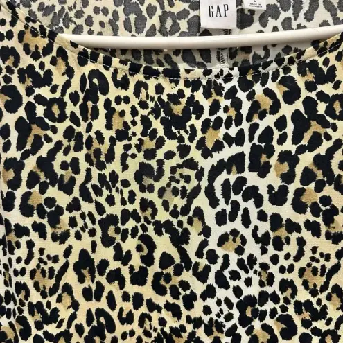 Gap  Top‎ Womens Large Leopard Print 3/4 Sleeve Button Shoulder High Lo Pullover thumbnail 2