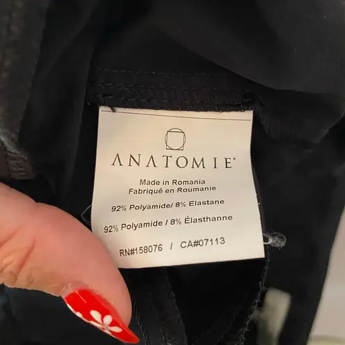 Anatomie Women's size Medium Black Jogger Pants Travel Cargo High Rise Stretch