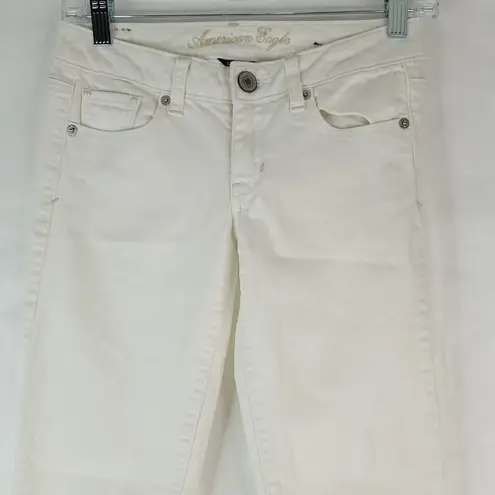 American Eagle  Size 00 Regular White Skinny Jeans Stretch Mom Jean