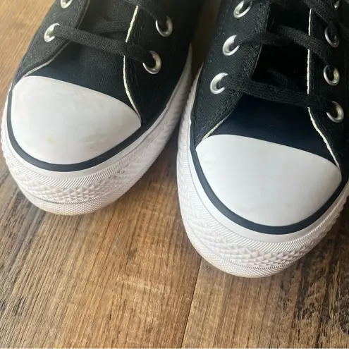 Converse Chuck Taylor All Star Lift Low Top Sneakers Black/White Women Size 9.5 Black
