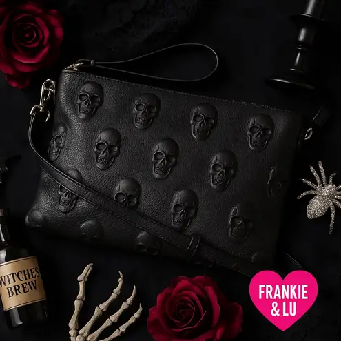 IO Pelle Black Skull Leather Crossbody NWT