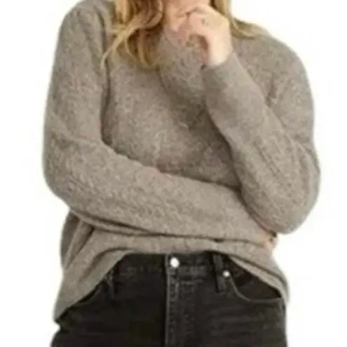 J Crew Stretch Merino Wool Cable Knit Crewneck Sweater Medium Women’s Gray BB408