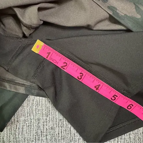 Spanx  Booty Boost Double Layer Black Camo Shorts