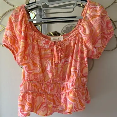 Adorable Swirl Patterned Summer Blouse Size M