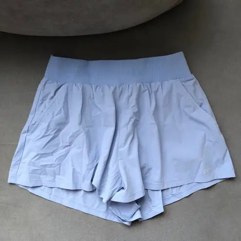 Alo Yoga Breezy Short Seashell Blue XS