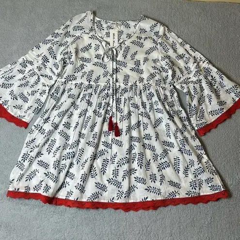 White Waves Top Women Small Medium Oversized Lace Trim Split V Neck Tie Up NEW