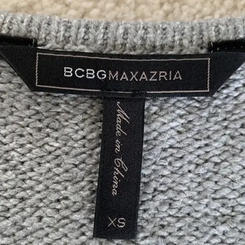 BCBGMAXAZRIA Women’s Size XS Gray & Black‎ V-Neck Sweater