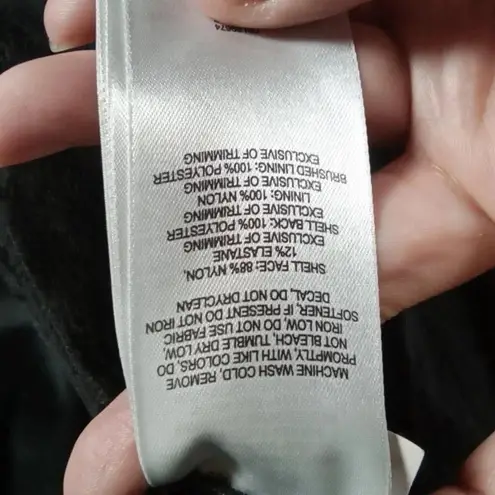 Mountain Hardwear Mountain Hard wear airshield women's fur lined size large women