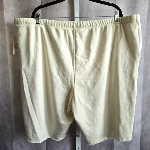 secret treasures Cream White Shorts Pullon Drawstring Pants NWT Plus 3XL 22W-24W