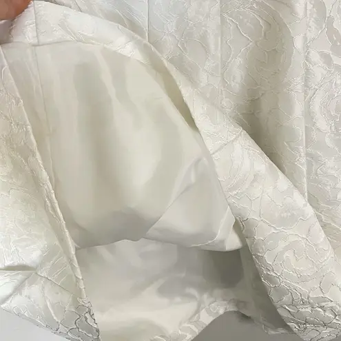 Alexia Admor White Jacquard Bateau Neck Fit and Flare Dress Size Medium