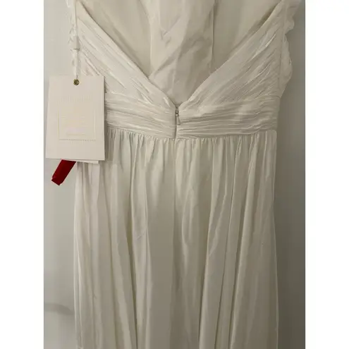 Mac Duggal Size 0 $398 NWT Rosette Halter White Chiffon Pleated Gown