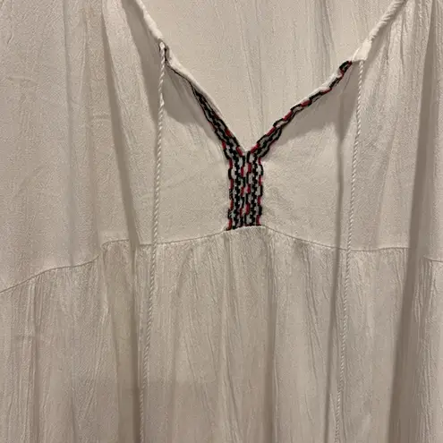 Old Navy  Women's Peasant Blouse Medium Embroidered Geometric Boho‎ Red White