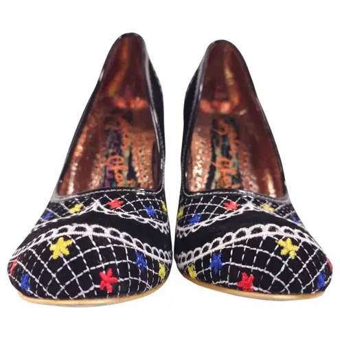 Irregular Choice Summer Bucket Shoes Black Sz 7