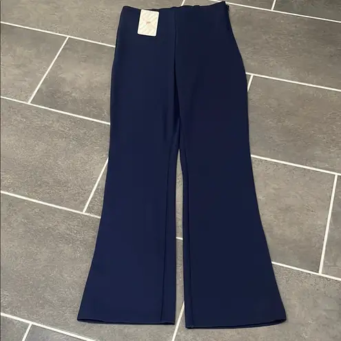 Fabletics  24/7 Ponte Kick‎ Flare Pant size Medium