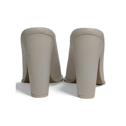 Bottega Veneta NWT Tex Leather Mules Women’s IT37 US7 Sea Salt Dressy Minimalist