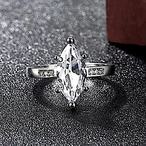 Boutique 2 Ct Marquise Simulated Diamond Engagement Ring, Size 7 NEW