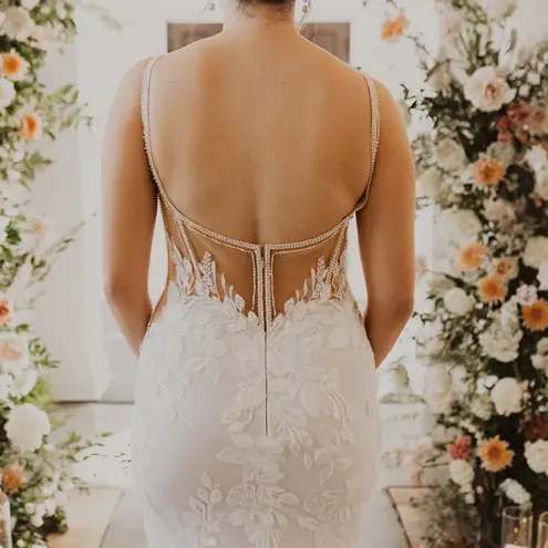 Blue by Enzoani Wedding Dress Style Rosemary (Unlined) White Size 12