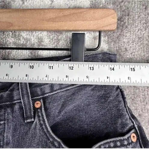 Denim Forum Aritzia black The Yoko Mid thigh short size 28 raw hem high rise