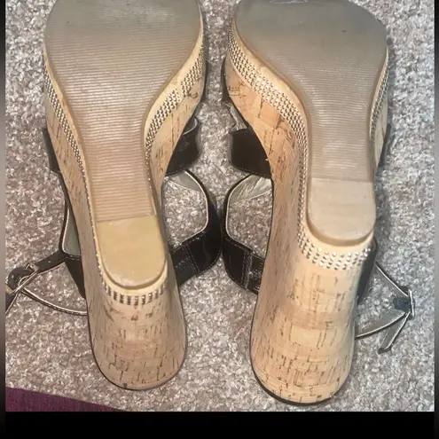 Guess  Wedge black heels —size 8