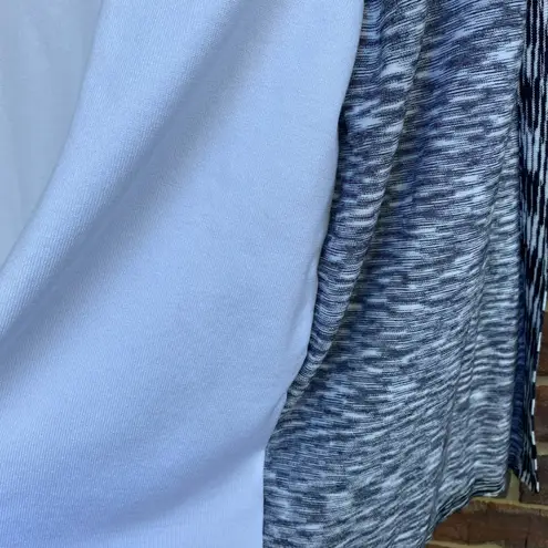 Alfred Dunner L Women top jewel/rhinestone Black/white short sleeve layered look Black Size L